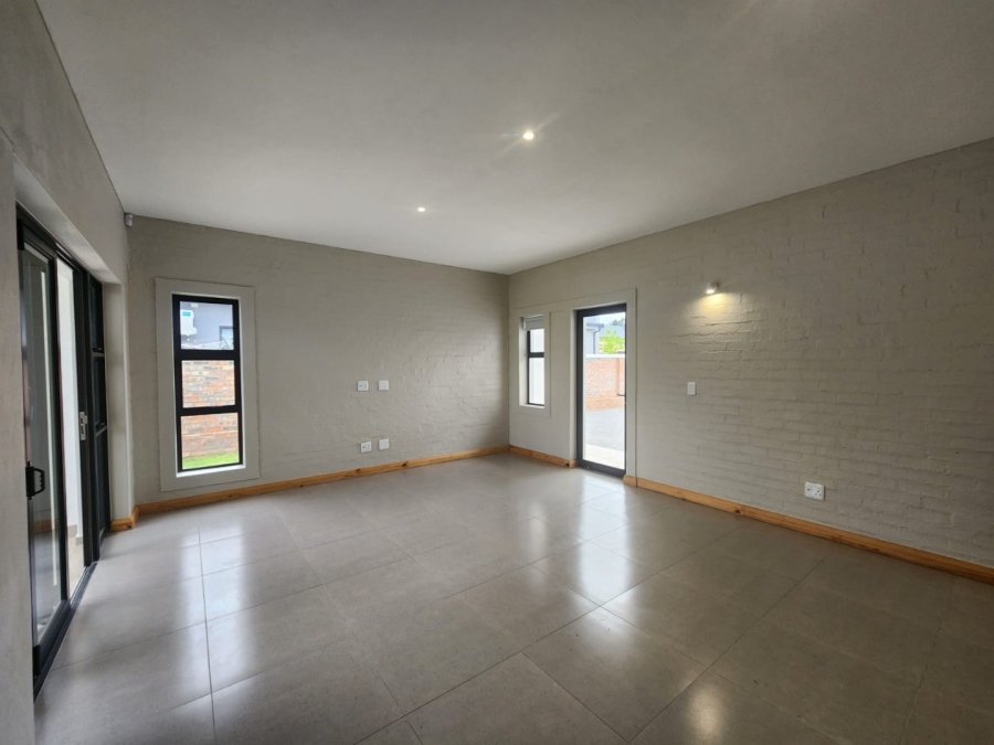 3 Bedroom Property for Sale in King George Park Western Cape